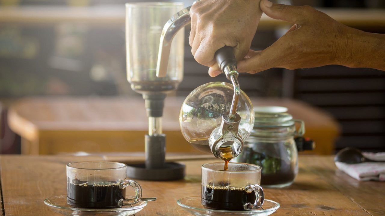Vacuum Coffee Makers: Όλα όσα πρέπει να ξέρετε για τη  νέα μόδα στις καφετιέρες!