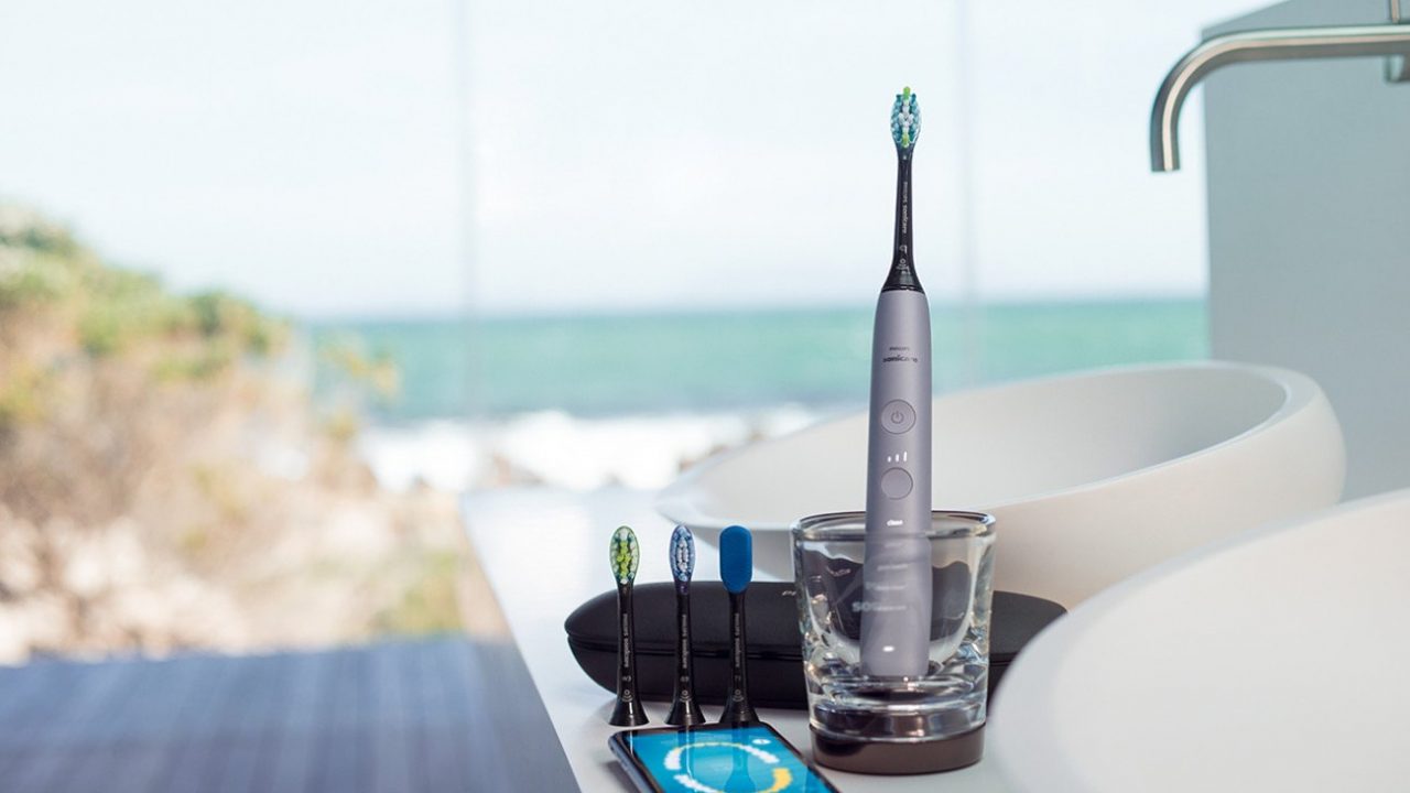 PHILIPS SONICARE DIAMONDCLEAN SMART: The Clean Master