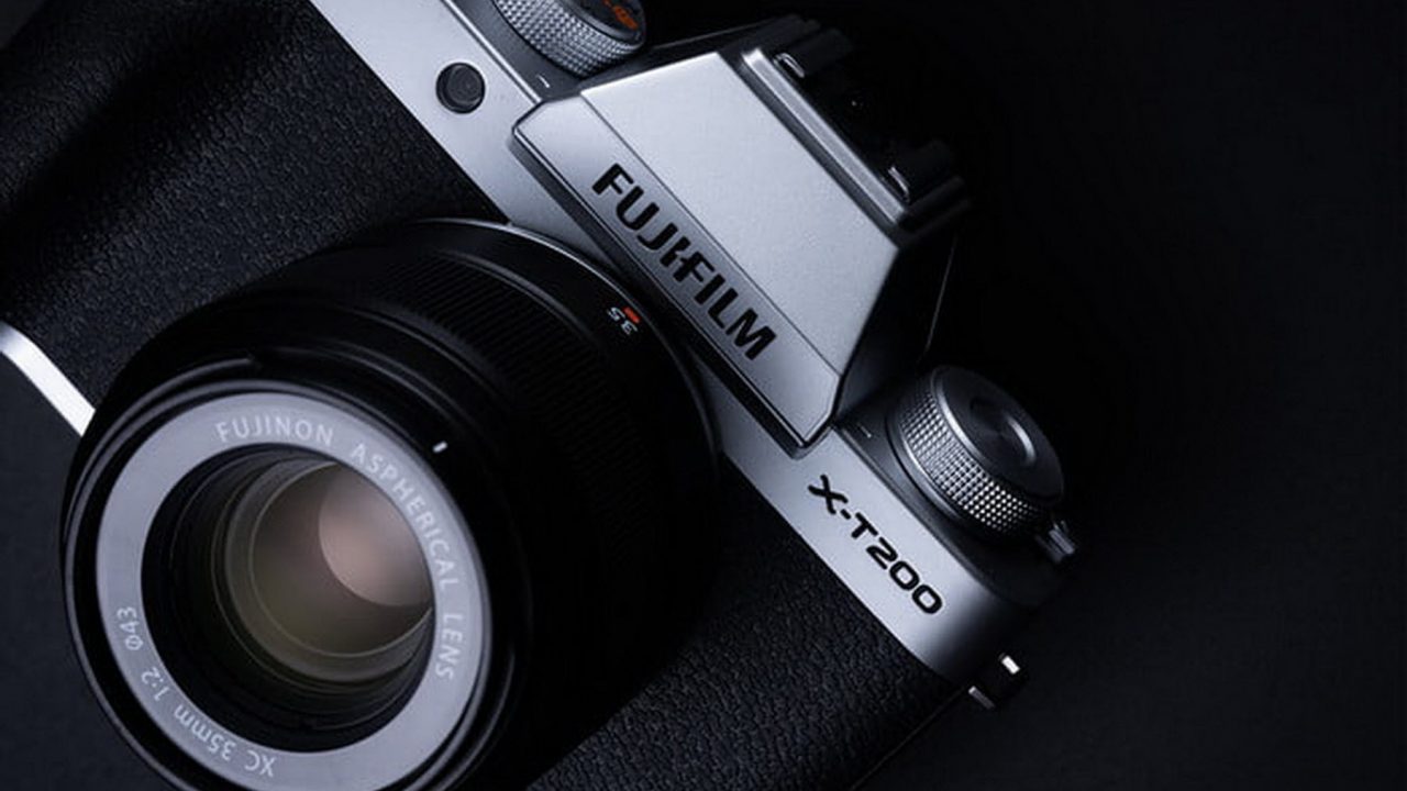 Fujifilm X-T200: Ελαφριά, προσιτή και – όπως πάντα –  με εξαιρετική σχεδίαση