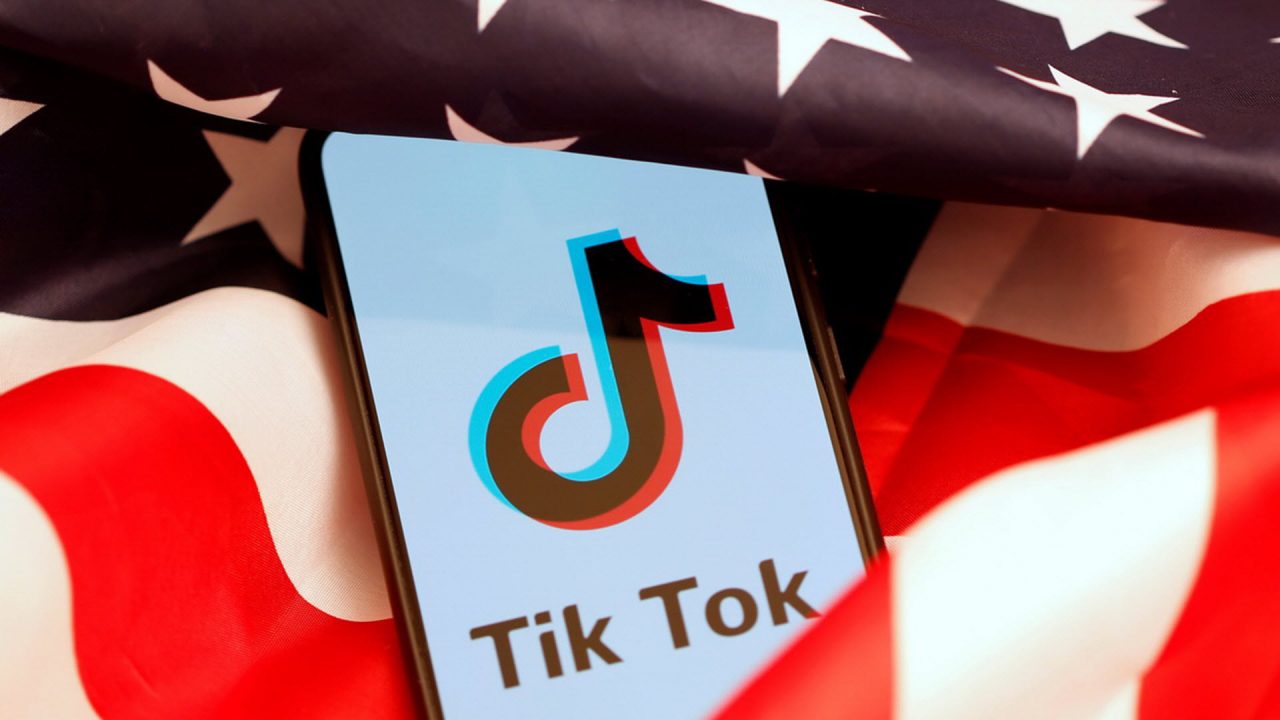 Και το TikTok ύποπτο για κατασκοπεία, ακολουθεί η πάπια Πεκίνου!