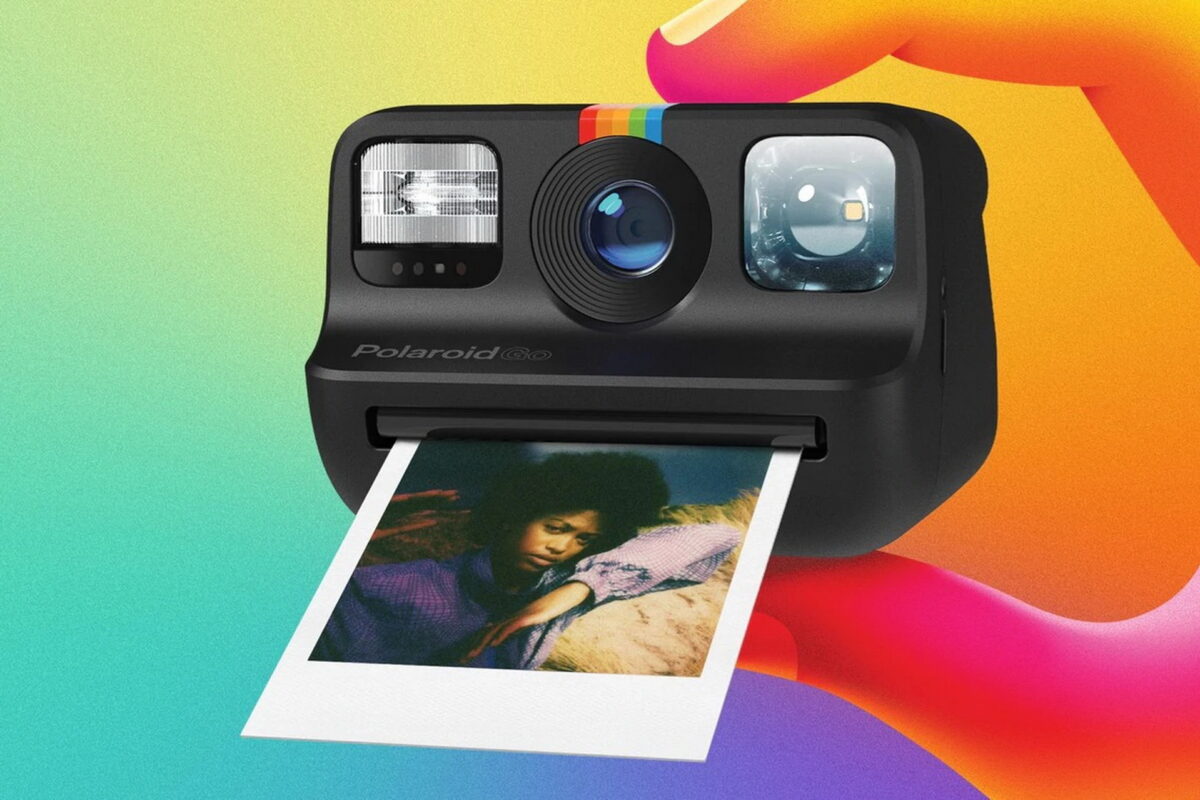 Polaroid Go, η πιο φορητή αναλογική φωτογραφική μηχανή του κόσμου έρχεται σε δύο νέα χρώματα και με τολμηρά αξεσουάρ
