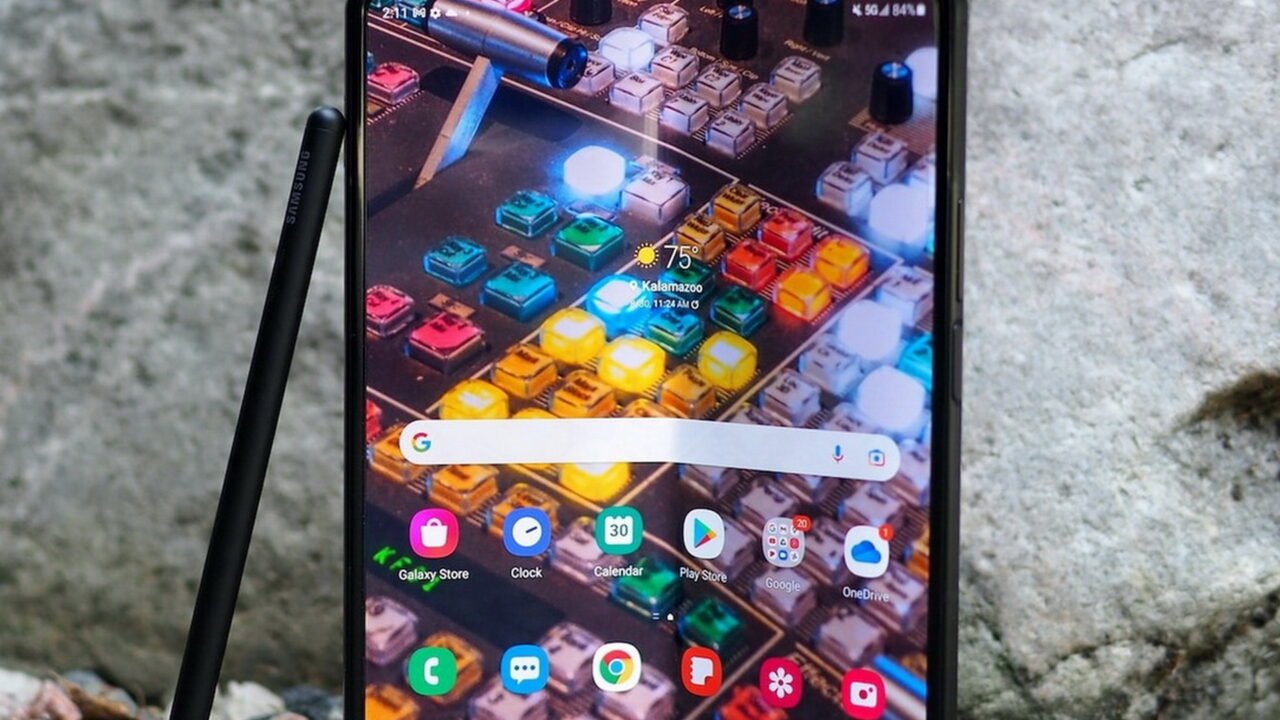 Το Samsung Galaxy Z Fold 4 θα έρθει με πιο κοντή και πλατιά οθόνη