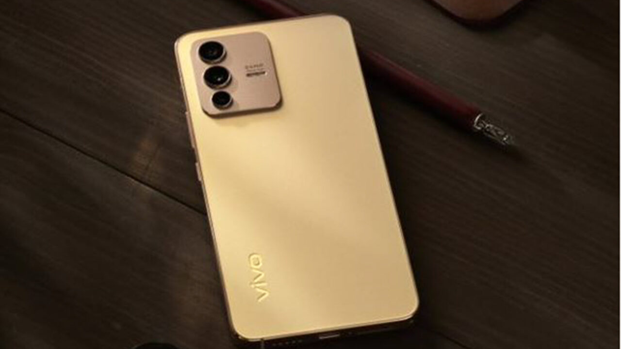 VIVO V23 5G: Πολυτέλεια, εξοπλισμός και πολύ μα πολύ vlogging με μοναδικό στυλ