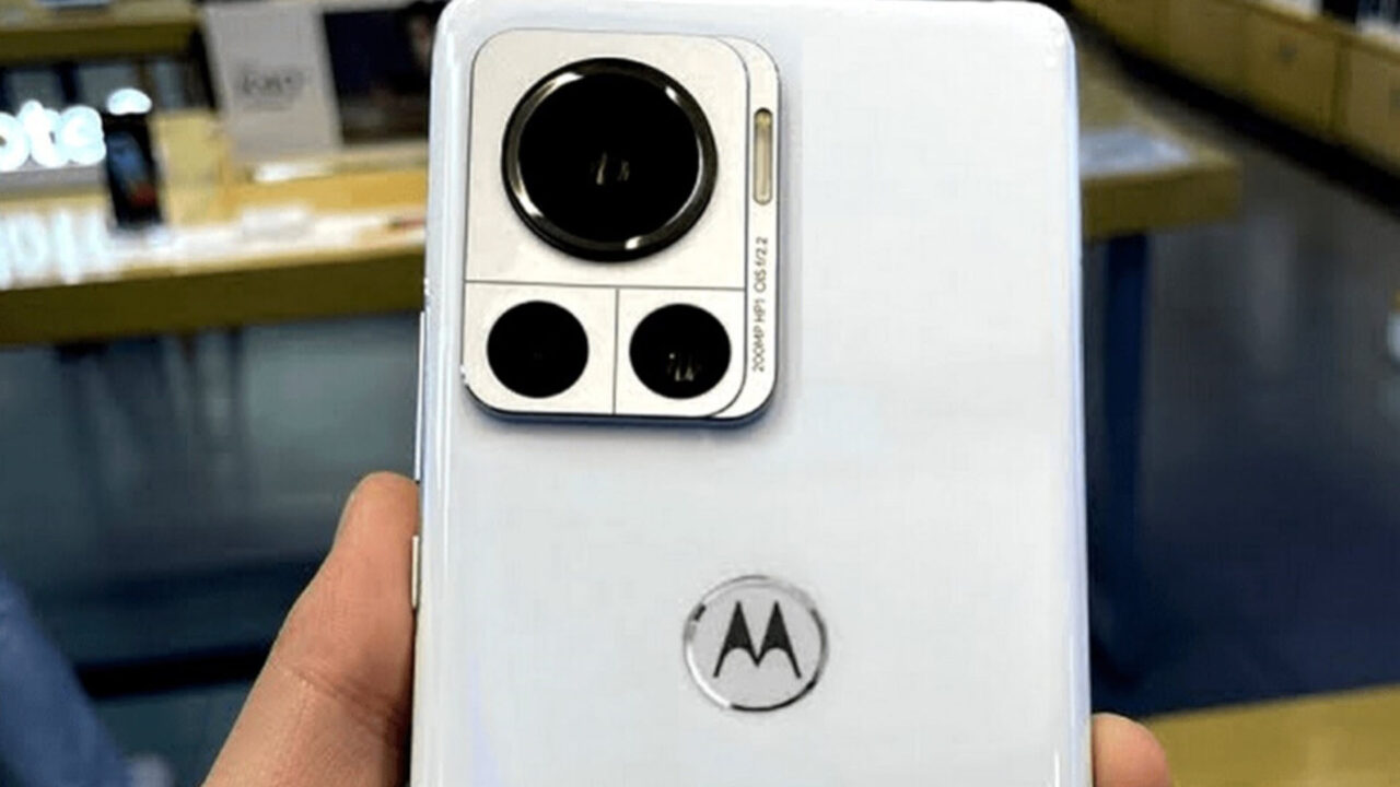 https://www.matrixlife.gr/wp-content/uploads/2022/07/Highly-specd-Motorola-Edge-30-Ultra-and-its-200MP-camera-are-one-step-closer-to-being-released-1280x720.jpg