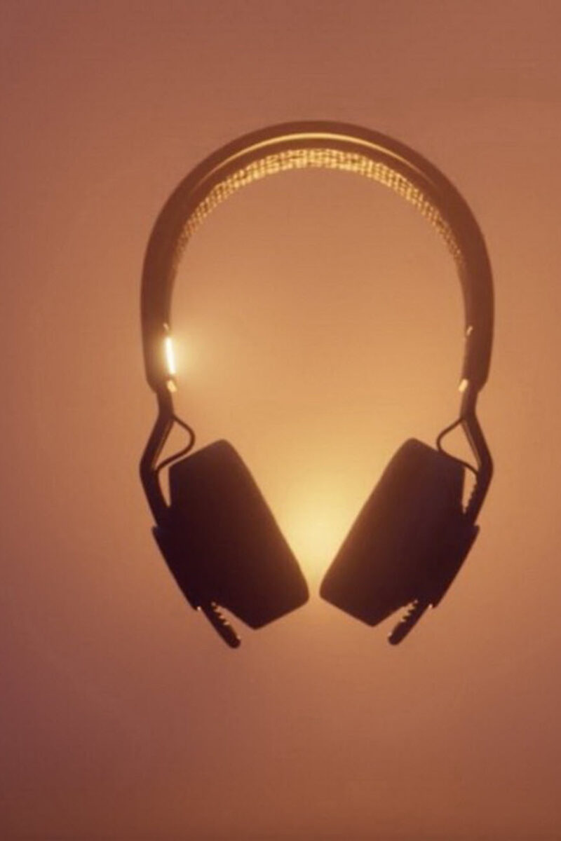 Adidas RPT-02 SOL: Ακουστικά που λατρεύουν τον ήλιο