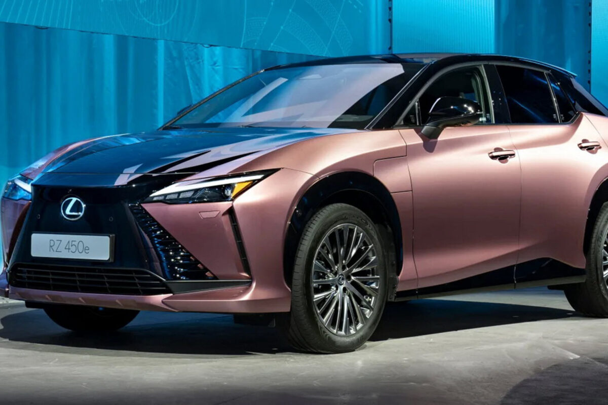 Η Lexus θέλει να κάνει την οδήγηση των ηλεκτρικών οχημάτων συναρπαστική