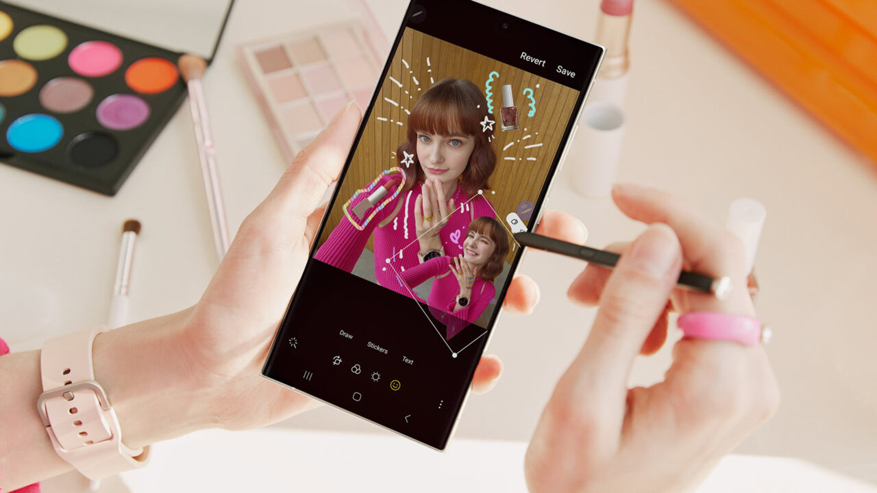 Το Samsung Galaxy S23 Ultra εξοπλίζεται με το Adobe Lightroom για την επεξεργασία των φωτογραφιών