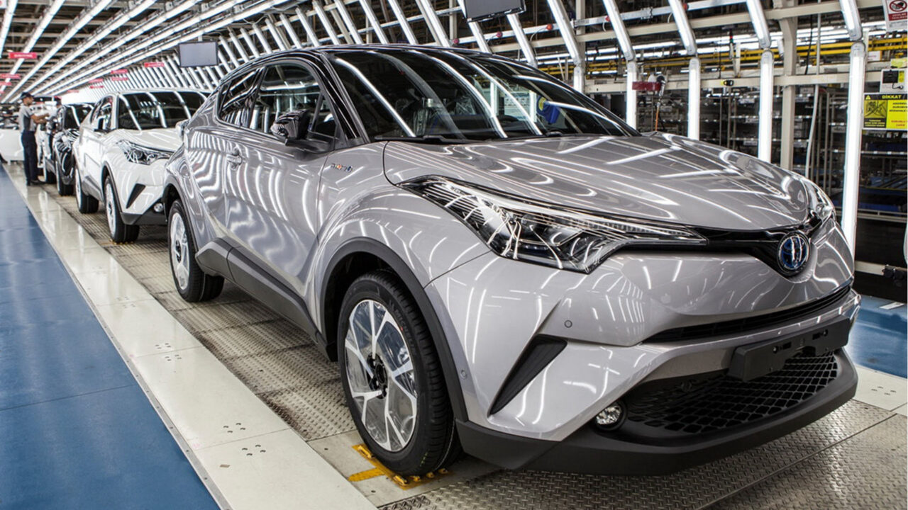 Η 2η γενιά του Toyota C-HR Plug In Hybrid κατασκευάζεται στην Τουρκία, την στιγμή μάλιστα που η Ελλάδα ηγείται της 4ης Βιομηχανικής Επανάστασης