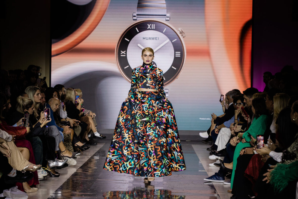 HUAWEI WATCH GT4: Στηρίζει τα New Designers Awards και βραβεύεται ως “Best Fashion Tech Wearable”