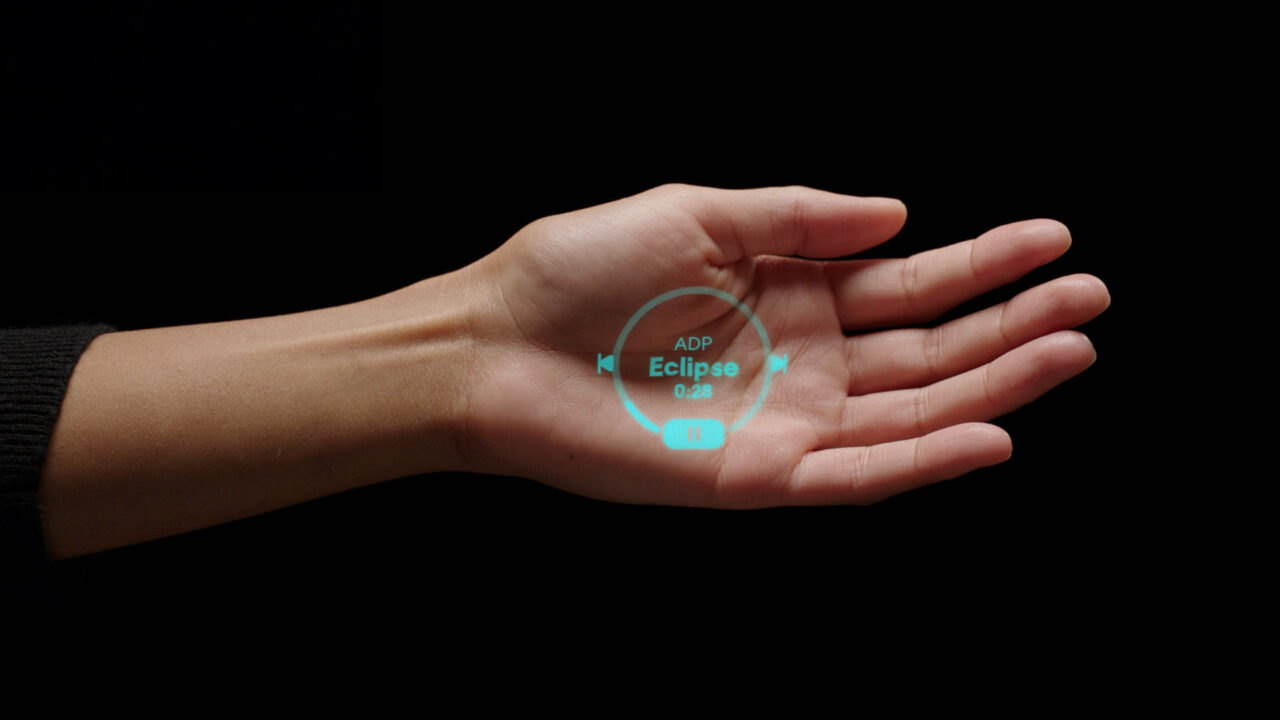 Το πρώτο wearable με τεχνητή νοημοσύνη είναι εδώ και φιλοδοξεί να εξαφανίσει τα κινητά