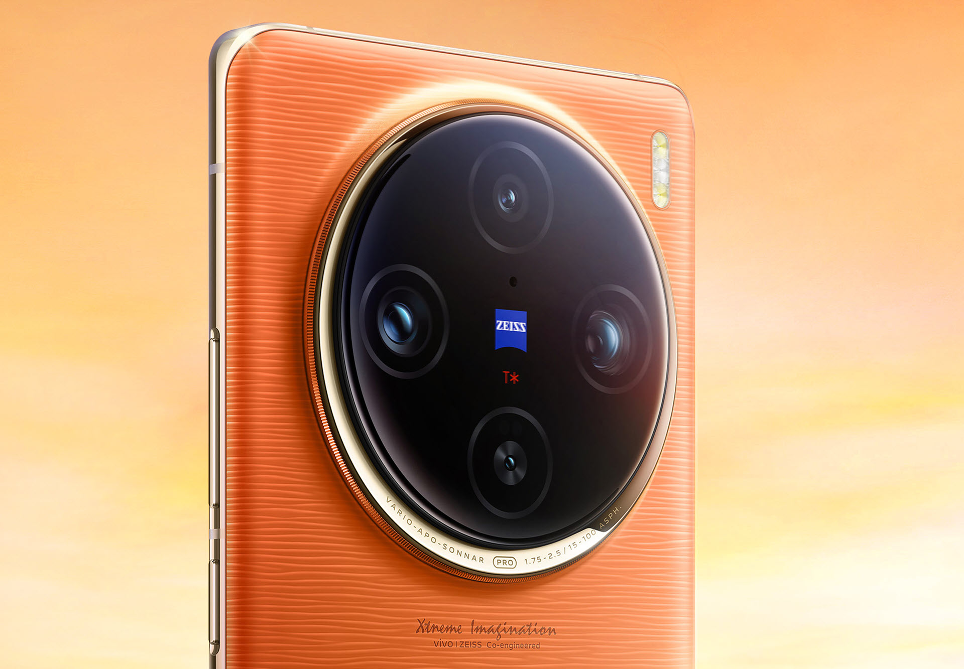 vivo X100: Εικόνα της συσκευής σε πορτοκαλί χρώμα και άκρως εντυπωσιακές φωτογραφίες από την κύρια κάμερα