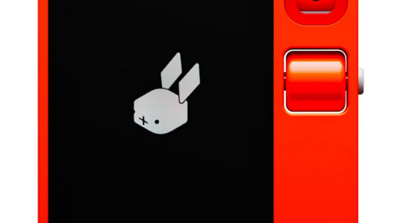 Το πρωτότυπο AI gadget Rabbit R1 δείχνει την “εξυπνάδα” του σε νέο βίντεο