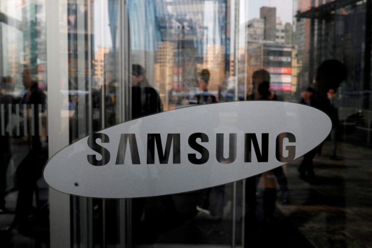 Η Samsung “κλέβει” την πρώτη θέση από την Apple στην παγκόσμια αγορά smartphones