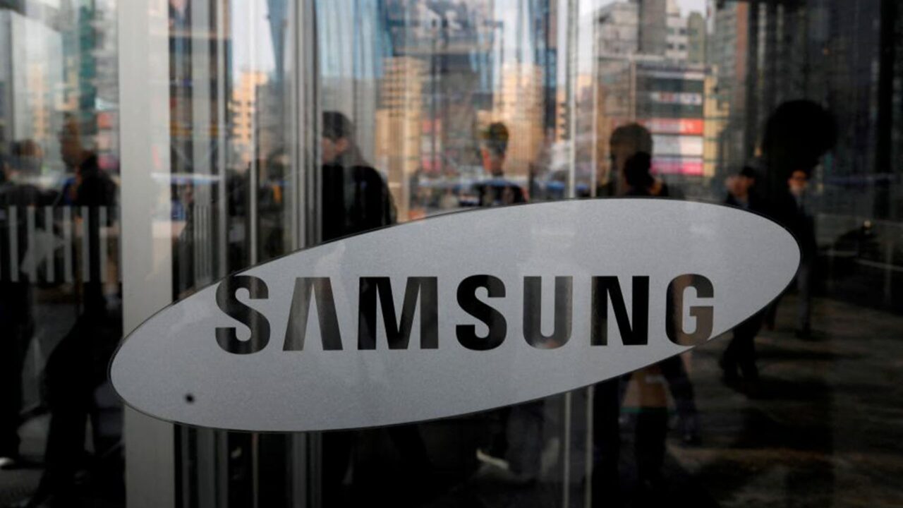 Η Samsung “κλέβει” την πρώτη θέση από την Apple στην παγκόσμια αγορά smartphones
