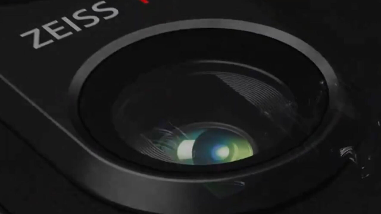Η Sony διαφημίζει την περισκοπική κάμερα του Xperia 1 VI