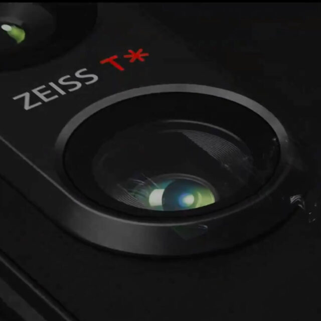 Η Sony διαφημίζει την περισκοπική κάμερα του Xperia 1 VI