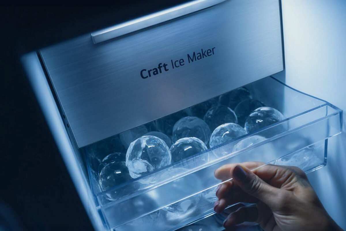 Μοναδικά cocktails με την τεχνολογία Craft Ice της LG