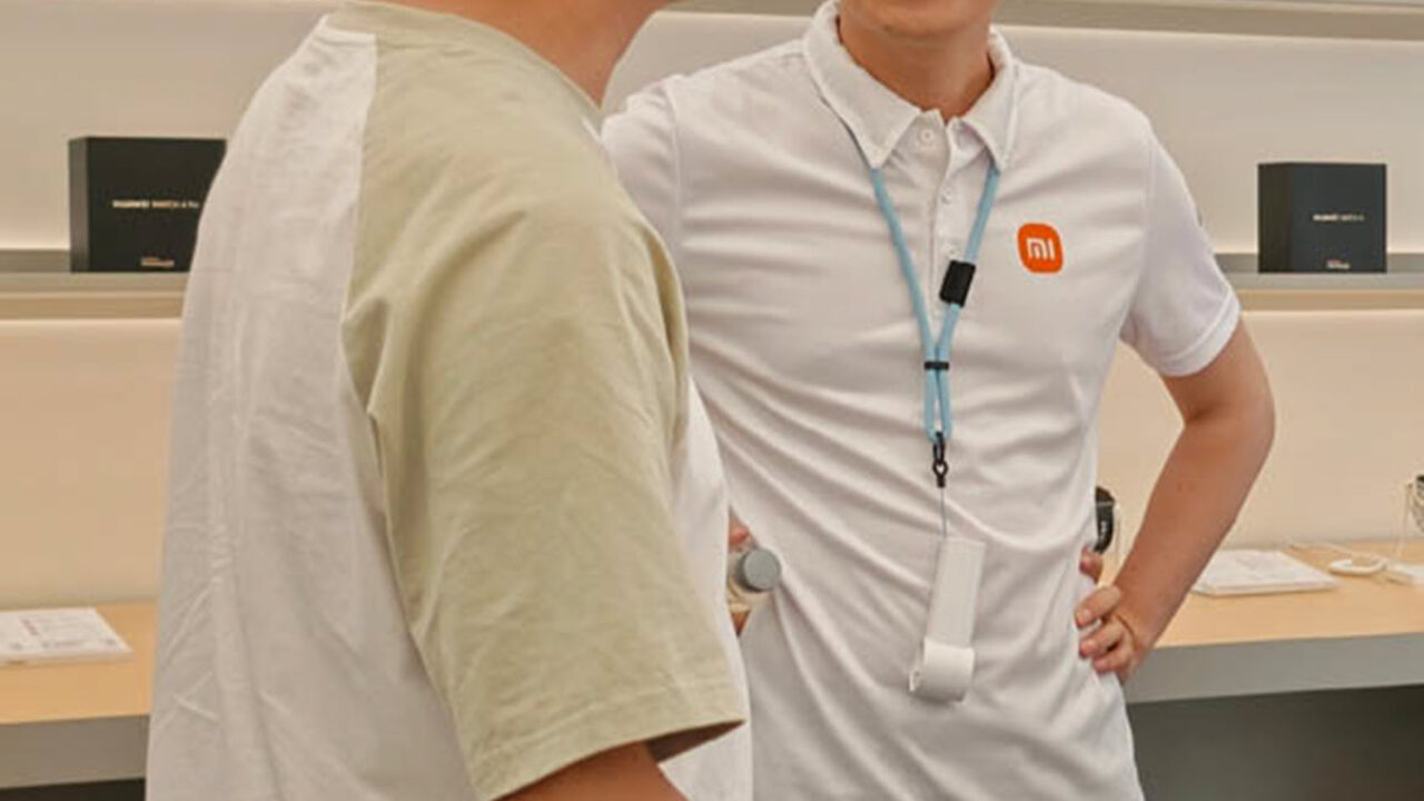 Τα στελέχη της Xiaomi δείχνουν ενδιαφέρον για την πρωτοποριακή τεχνολογία του Huawei Pura 80