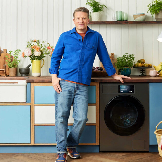 Η Samsung ενώνει τις δυνάμεις της με τον Jamie Oliver για τη δημιουργία μιας νέας σειράς συνταγών σε συσκευές Bespoke AI