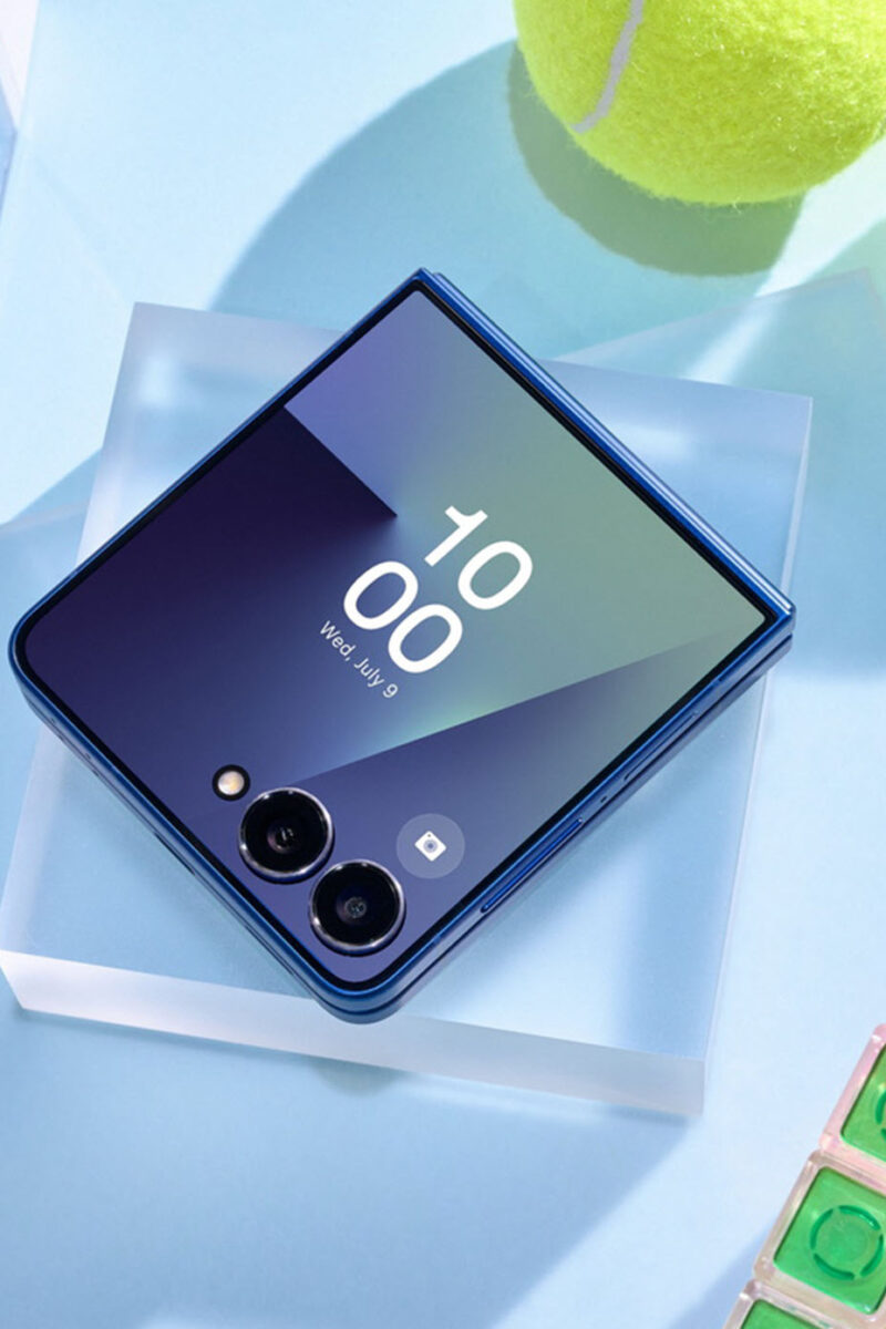 Samsung Galaxy Z Flip7: Η δύναμη του AI σε μέγεθος τσέπης με νέα, εντυπωσιακή οθόνη FlexWindow από άκρη σε άκρη