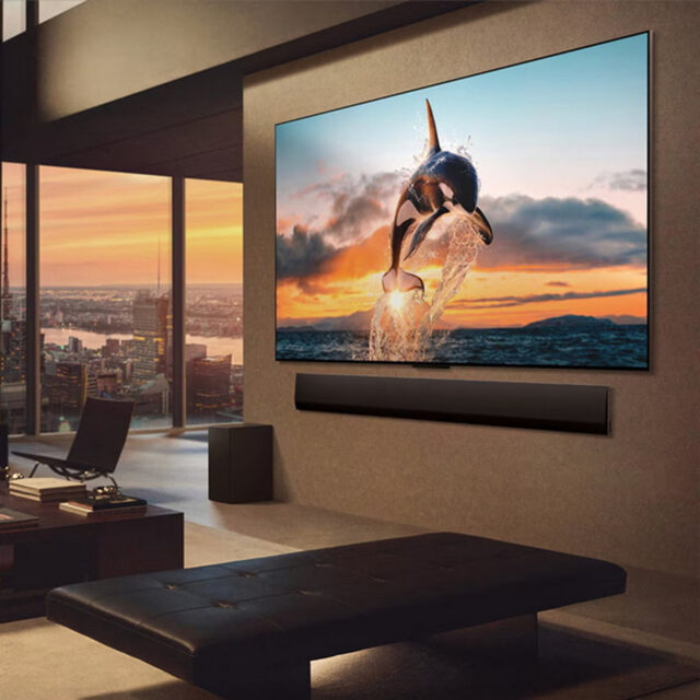 Η νέα πραγματικά ασύρματη LG OLED evo AI M5 αναδεικνύει κομψότητα και έχει τέλεια εικόνα