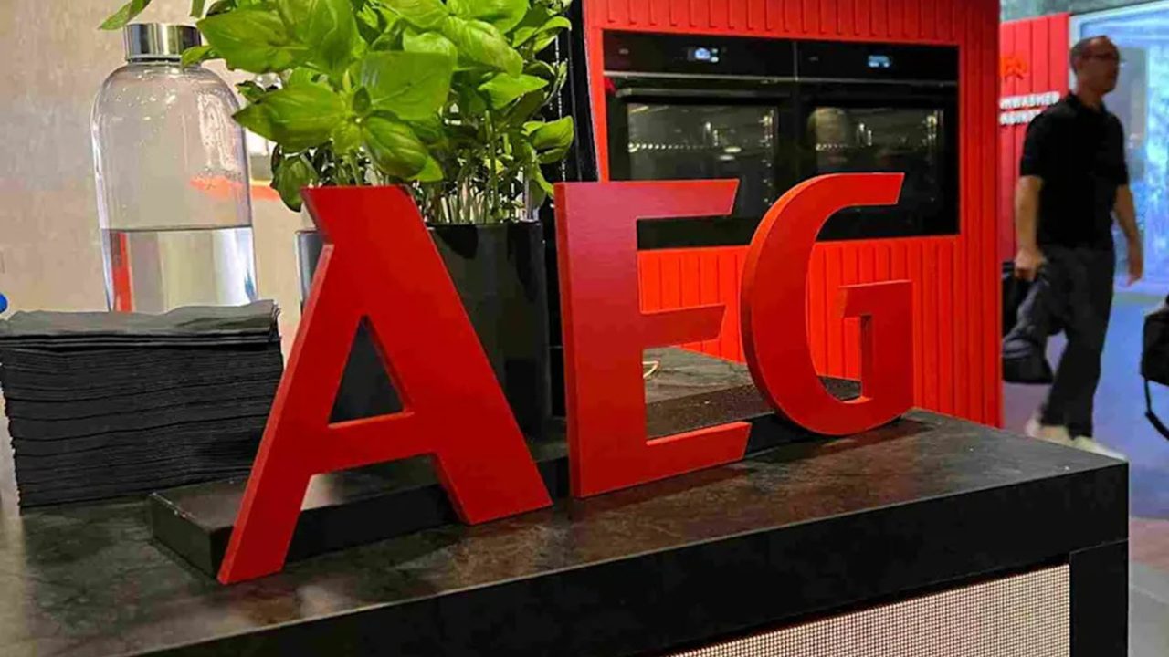 Η AEG φέρνει την καινοτομία με το πιο αθόρυβο πλυντήριο πιάτων και τον νέο φούρνο 7000 MealAssist με την πρωτοποριακή λειτουργία PizzaExpert