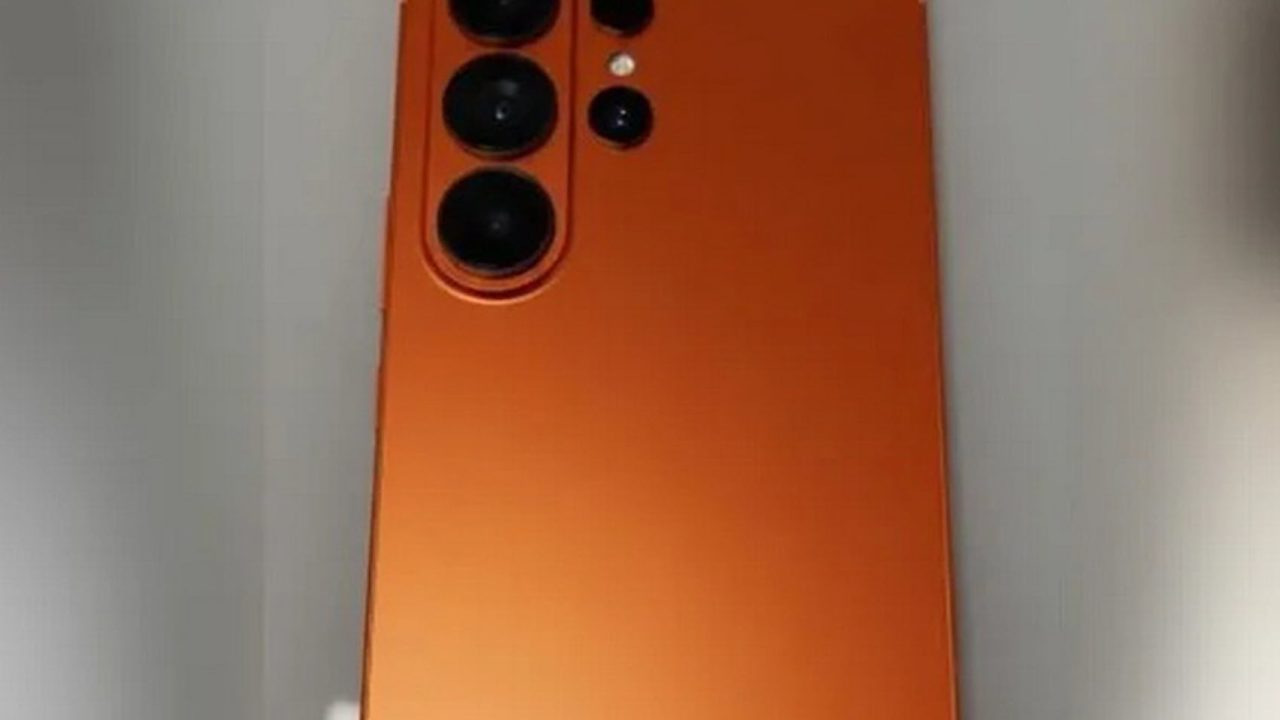 Το Galaxy S26 Ultra σε Cosmic Orange της Apple; Γιατί όχι!