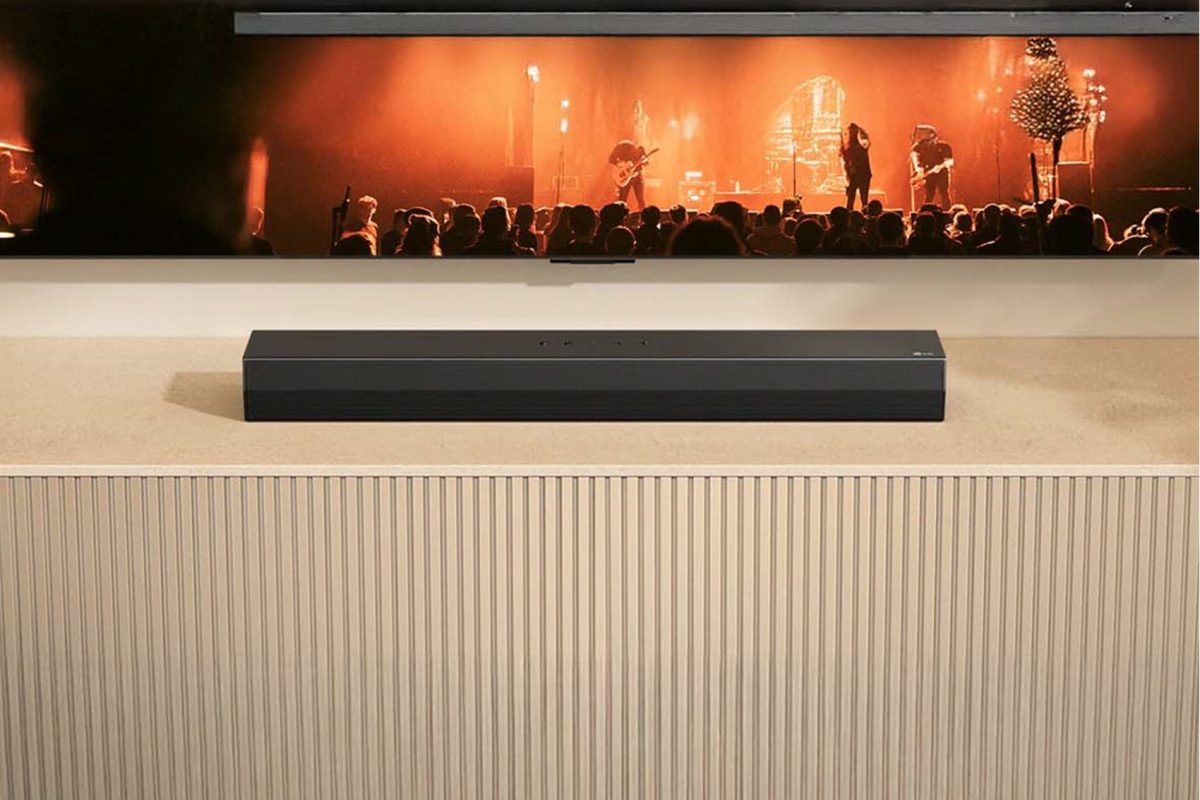 LG S20A: Το compact Soundbar που κάνει τις φθινοπωρινές σας βραδιές ακόμα πιο “cozy” LG S20A: Το compact Soundbar που κάνει τις φθινοπωρινές σας βραδιές ακόμα πιο “cozy”