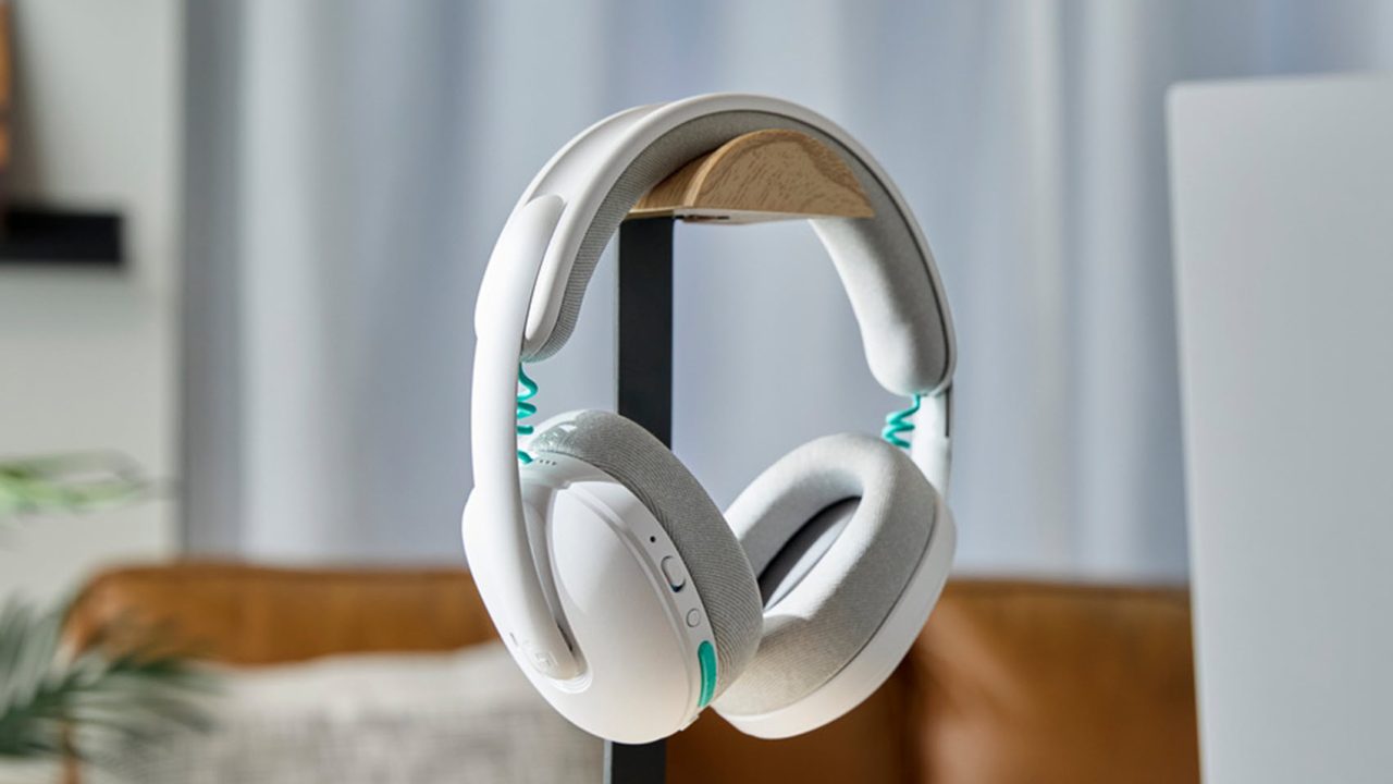 Το Logitech G325 Lightspeed συνδυάζει άνεση, στυλ και καθαρό ήχο